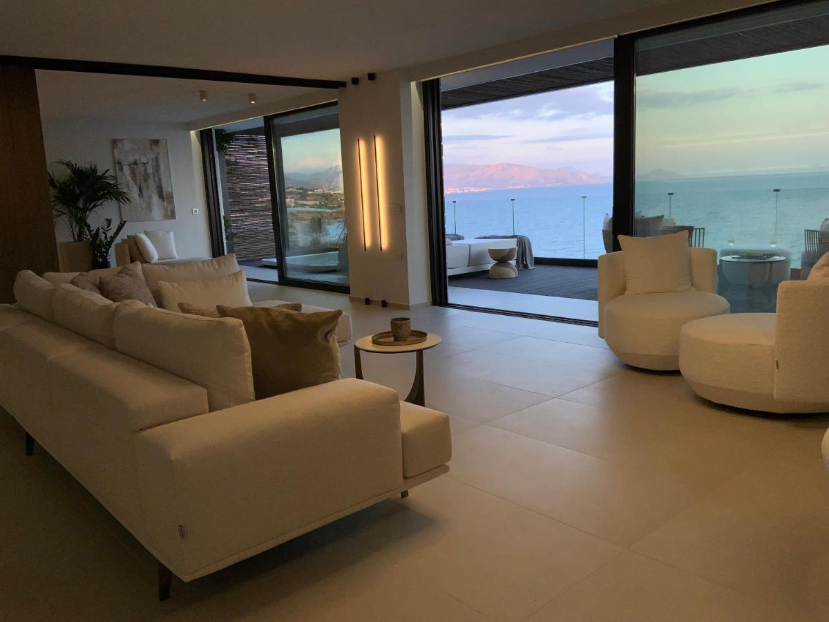 Mystique Luxury Suite Achlia Exteriör bild